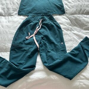 Figs High Waisted Yola Scrub Bottoms